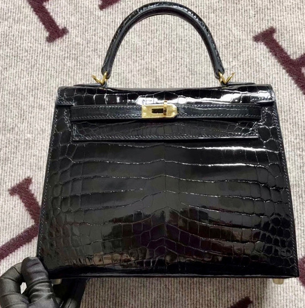 Hermes SHINY BLACK NILOTICUS CROCODILE KELLY 25 WITH GOLD HARDWARE