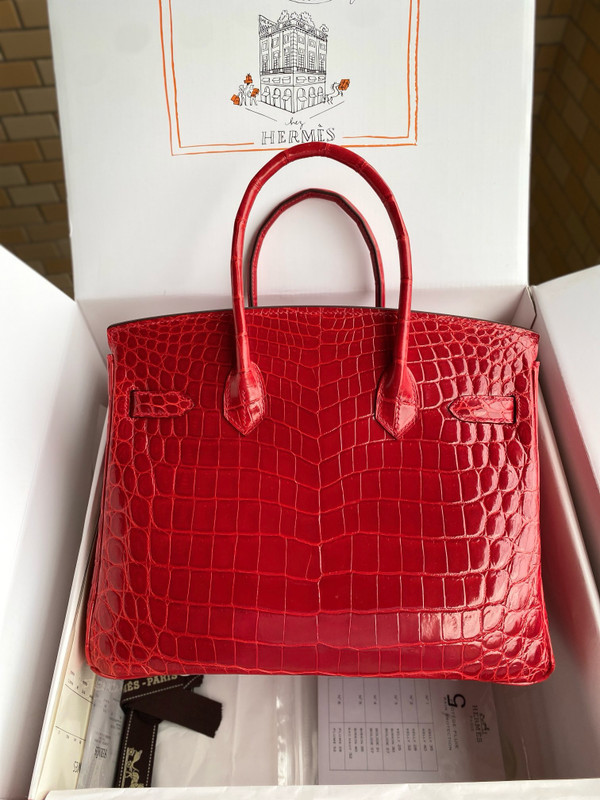 Hermes Red Birkin 30 in Niloticus Crocodile with Gold hardware
