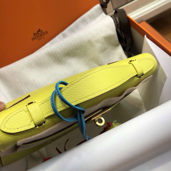 Hermès 9R Lime  Mini Kelly Pochette Epsom leather Gold hardware