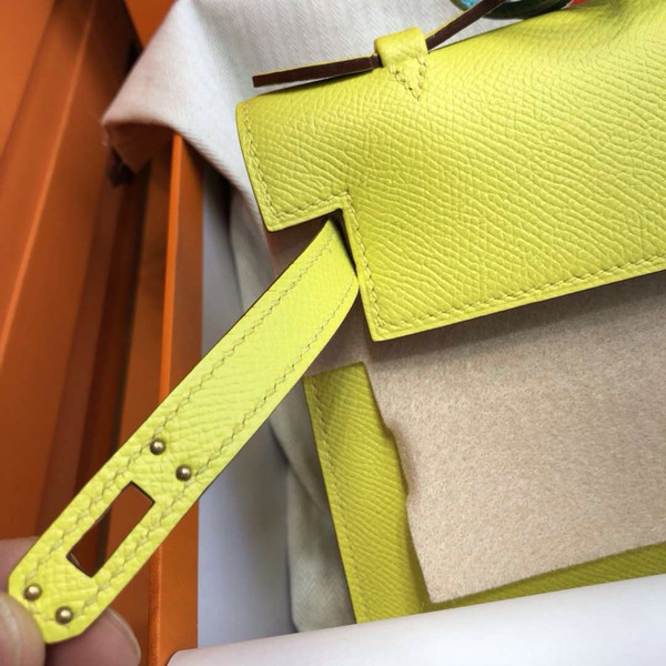 Hermès 9R Lime  Mini Kelly Pochette Epsom leather Gold hardware