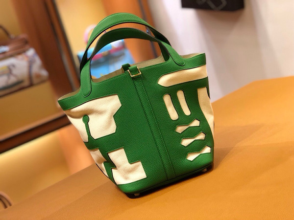 Hermes Petit H Limited Edition 1K Bamboo /Beige Picotin Lock 22 Togo Leather Bag