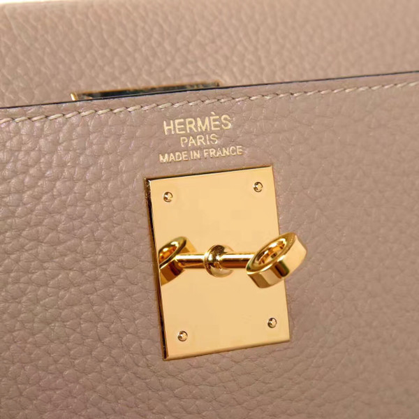 Hermès Gris Tourterelle  Kelly 25  Togo Gold Hardware