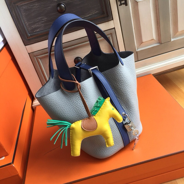 Hermes Pearl Grey/ Blue Saphir  Picotin Lock MM Togo Leather Bag