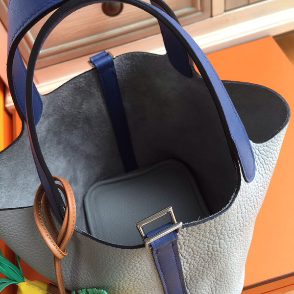 Hermes Pearl Grey/ Blue Saphir  Picotin Lock MM Togo Leather Bag