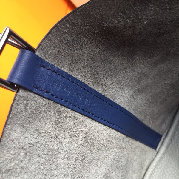 Hermes Pearl Grey/ Blue Saphir  Picotin Lock MM Togo Leather Bag