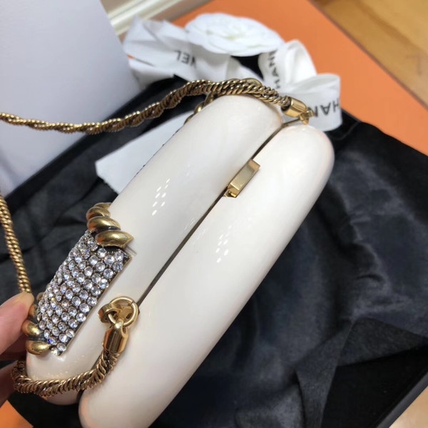 Chanel White Minaudière Metiers de Art Paris-Hamberg 2017/18