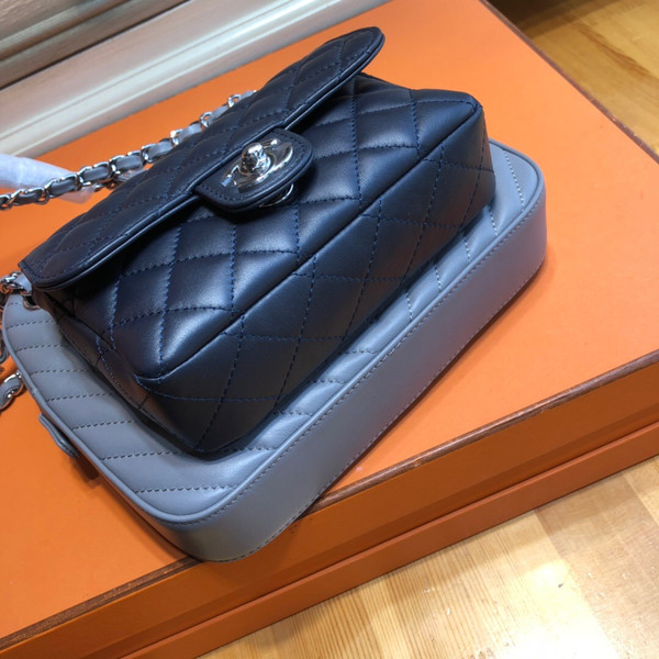 Chanel Camera Case A57284 Black/Grey