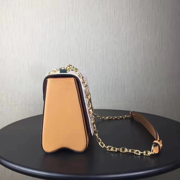 Louis Vuitton TWIST MM M44408