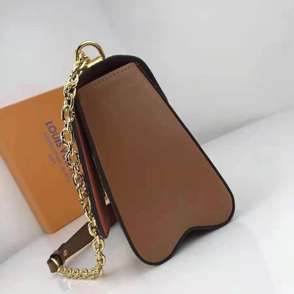 Louis Vuitton TWIST MM M44408