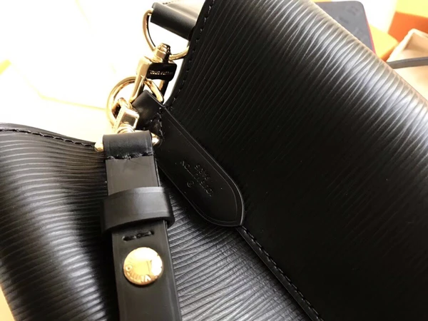 Louis Vuitton M53237 NÉONOÉ