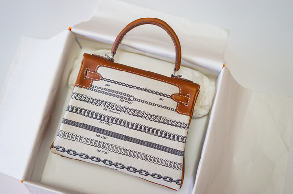 Hermes Dechainee Toile de Camp and Fauve Barenia Gold Kelly 28cm