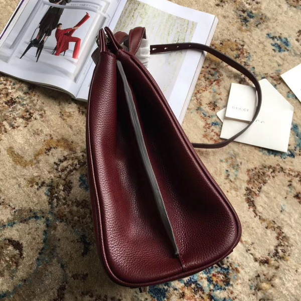 Gucci Zumi grainy leather medium top handle bag Burgundy