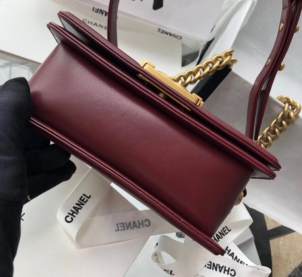 Chanel Small BOY CHANEL Handbag Bordeaux with gold-tone hardware
