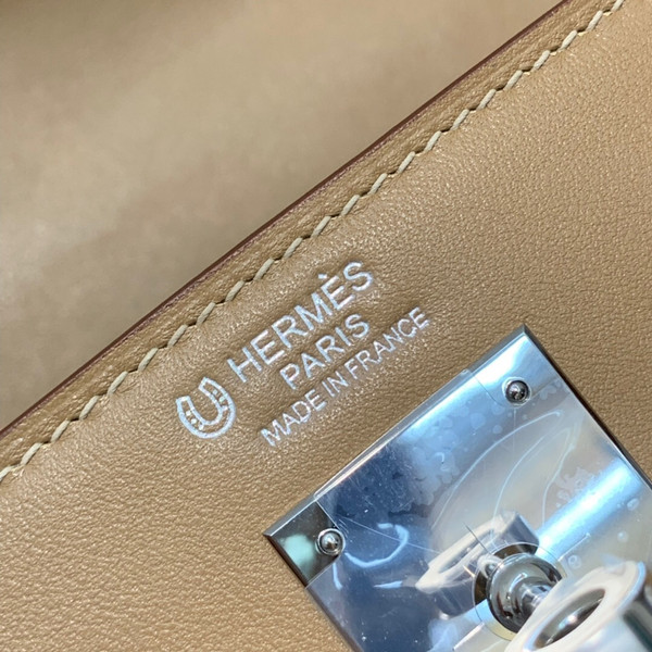 Hermes Special Order Kelly Lakis 32 Abricot with Palladium Hardware