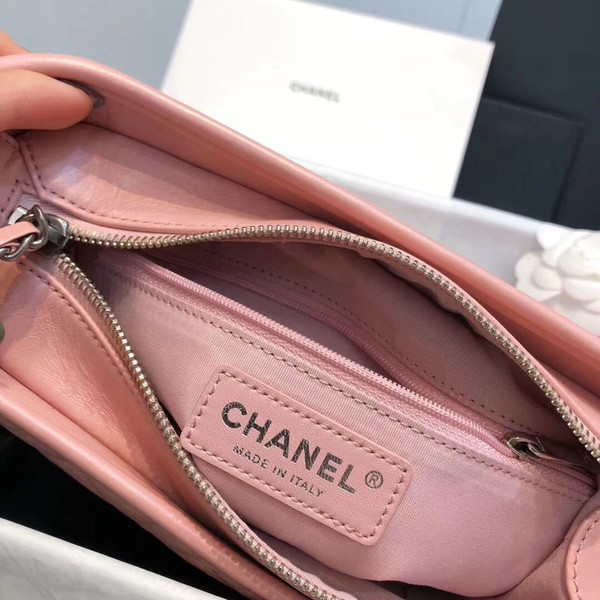 CHANEL'S GABRIELLE Small Hobo Bag Pink