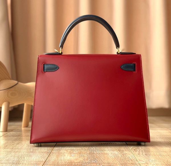 Hermes Special Order Bi-Colours Vert Anglais/ Rouge Casaque  Kelly 28 cm Box Claf Gold Hardware