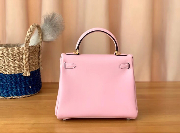 Hermès 3Q Rose Sakura  Kelly 25 Swift Gold Hardware