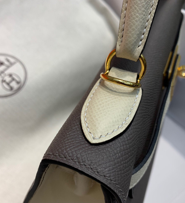 Hermes Special Order Horseshoe Bi-Colours Etain / Craie Kelly 28 cm Epsom Gold Hardware