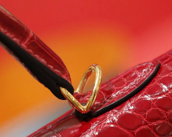 Hermes Ruby Alligator Kelly 28