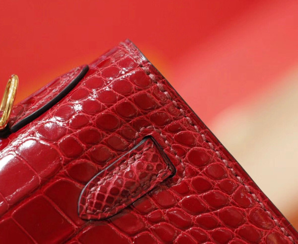 Hermes Ruby Alligator Kelly 28