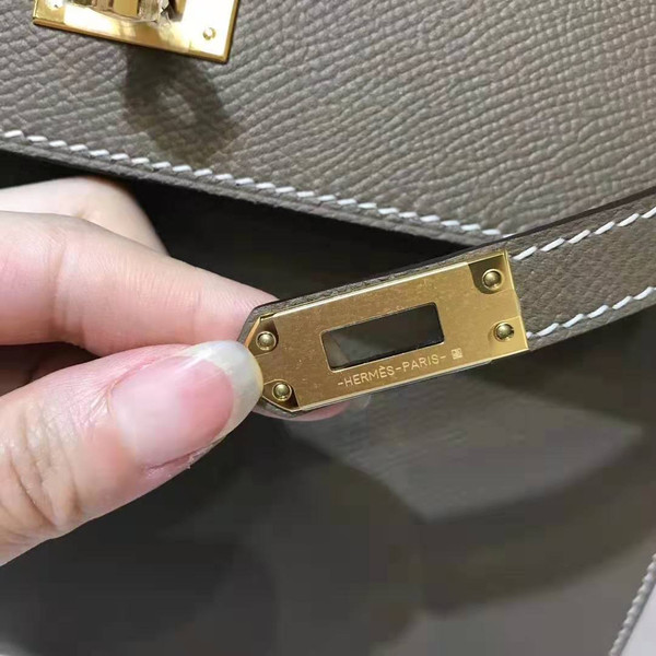 Hermès Etoupe  Kelly 28  Epsom Gold Hardware