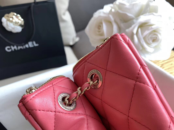 Chanel Clutch With Chain Pink