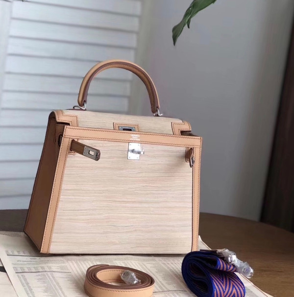 Hermes Vibrato Kelly 28  Gulliver and Vibrato leather