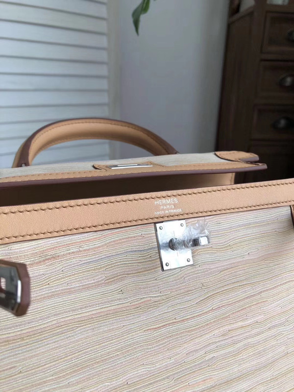 Hermes Vibrato Kelly 28  Gulliver and Vibrato leather