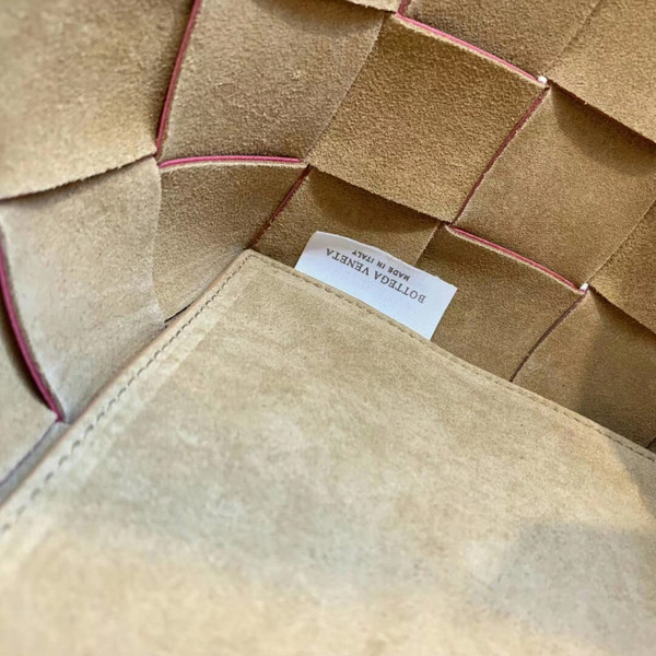 Bottega Veneta MEDIUM TOTE IN MAXI INTRECCIO Red