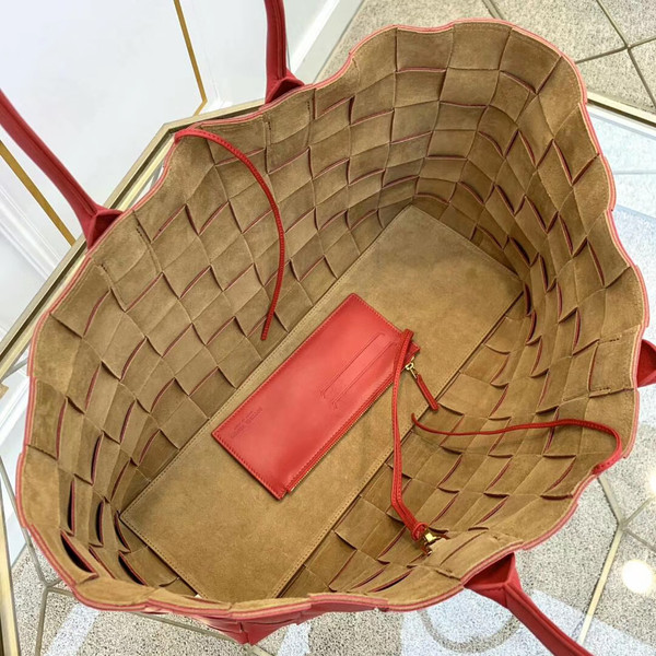 Bottega Veneta MEDIUM TOTE IN MAXI INTRECCIO Red