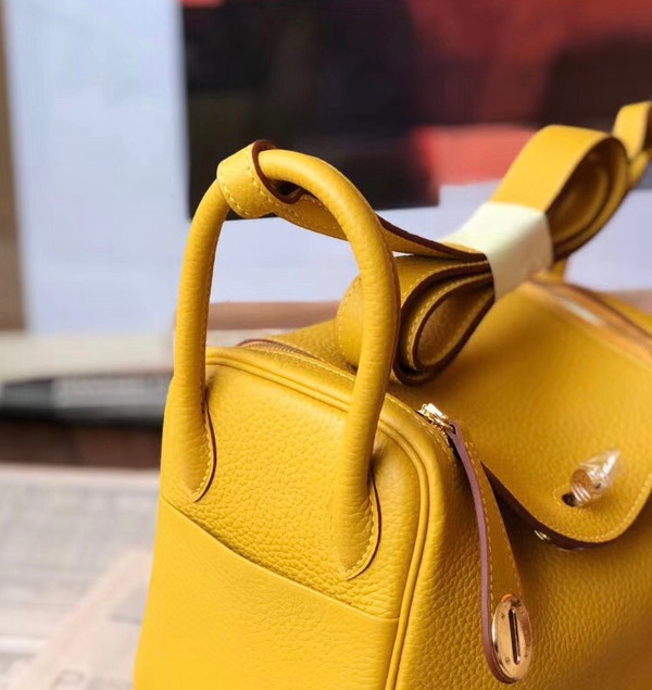 Hermes Mini Lindy 20cm Bag Soleil  Epsom Leather Gold  Hardware