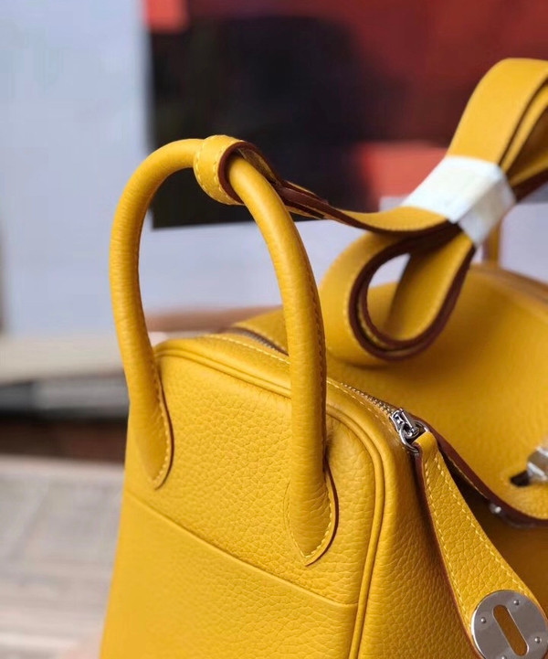 Hermes Mini Lindy 20cm Bag Soleil  Epsom Leather Palladium Hardware