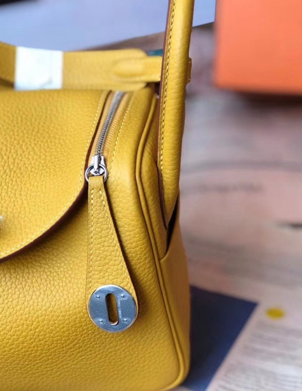 Hermes Mini Lindy 20cm Bag Soleil  Epsom Leather Palladium Hardware