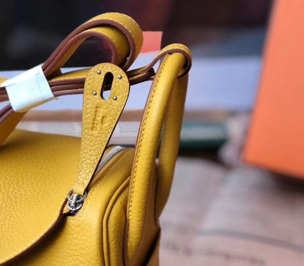 Hermes Mini Lindy 20cm Bag Soleil  Epsom Leather Palladium Hardware
