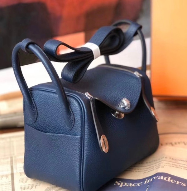 Hermes Mini Lindy 20cm Bag Navy  Epsom Leather Palladium Hardware