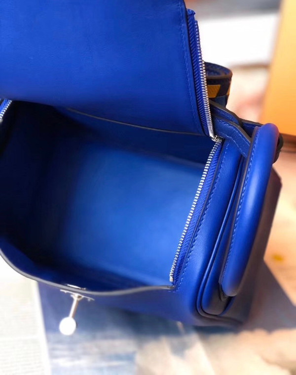 Hermes Rare  Mini Lindy 20cm Bag Blue Hydra Swift Leather Palladium Hardware with rare Tressage Strap
