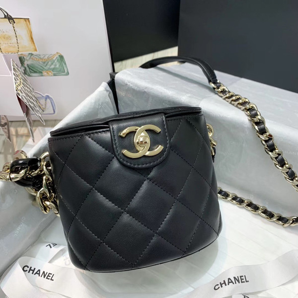 Chanel Round Vanity Case