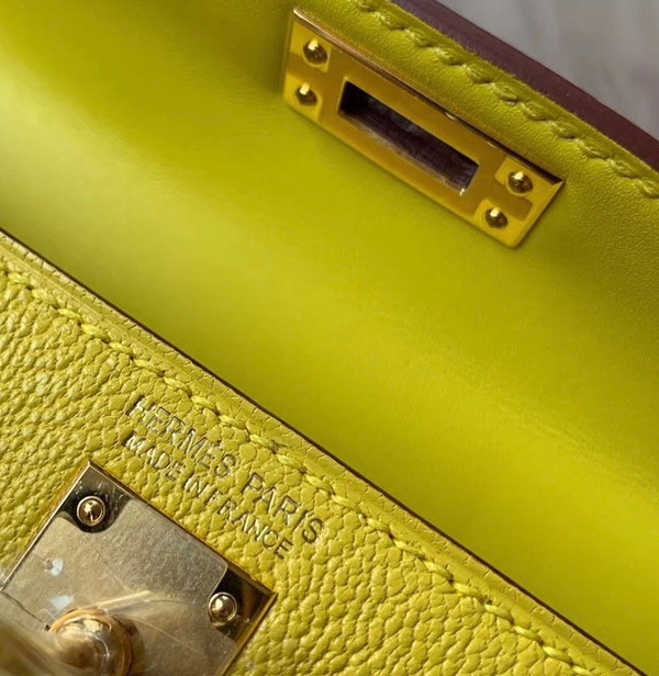 Hermès 9O Jaune De Naples   Mini Kelly II Chevre  Mysore Leather Gold hardware