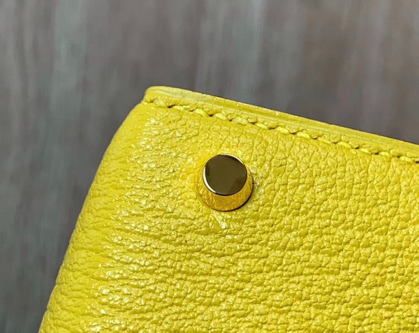 Hermès 9O Jaune De Naples   Mini Kelly II Chevre  Mysore Leather Gold hardware