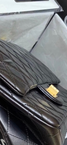 Chanel maxi 2.55 handbag