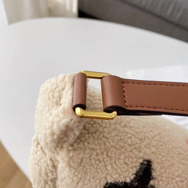 Louis Vuitton M55425 BUMBAG
