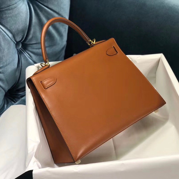 Hermès Caramel Kelly 28 Box Leather Gold Hardware