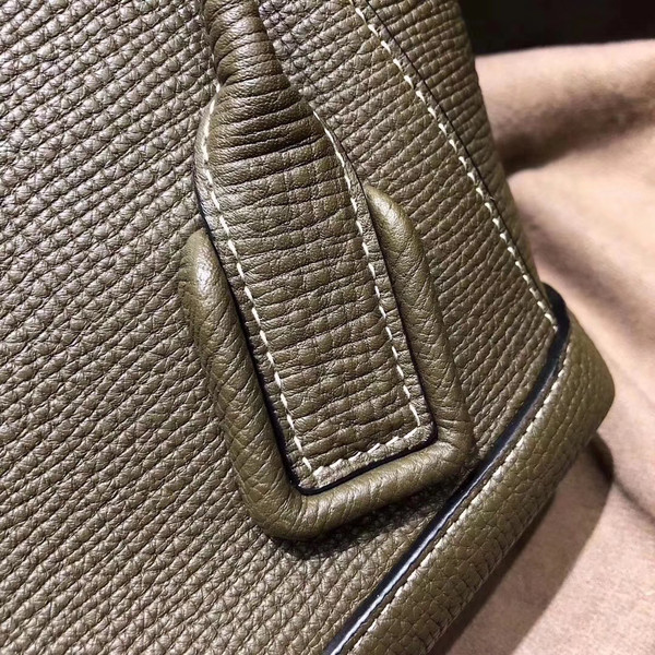 Bottega Veneta ARCO 33  in Green grainy calfskin