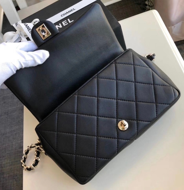 Chanel 19 Flap Bag AS1354