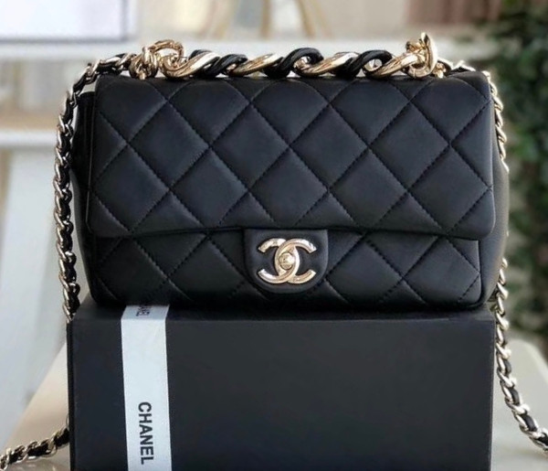 Chanel 19 Flap Bag AS1354