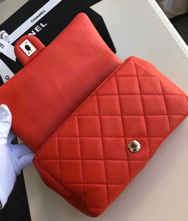 Chanel 19 Flap Bag AS1354 Red
