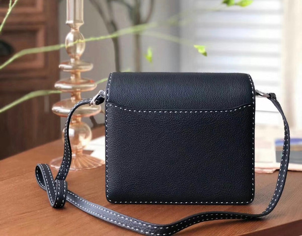 Hermes Black Evercolor UN POINT SUR DEUX  Mini Roulis Bag