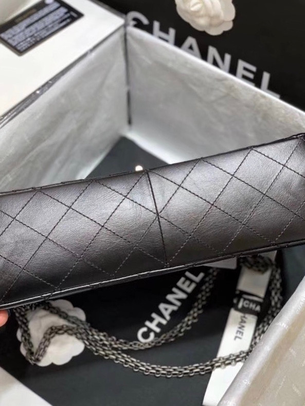 Chanel Reissue large 2.55 handbag with Silver Hardware