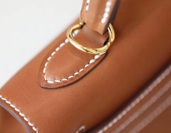 Hermès Barenia Gold  Kelly 25 Gold Hardware