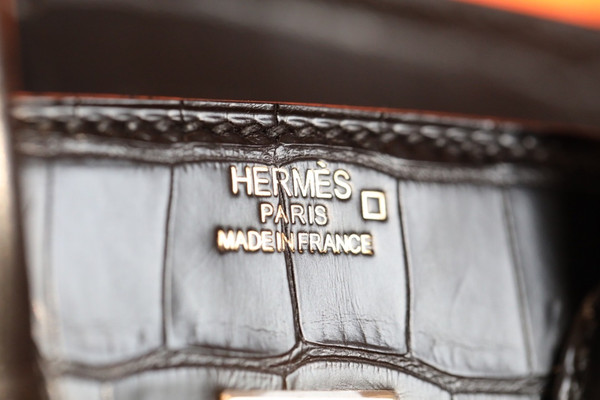 HERMÈS Black Alligator Birkin 40 Palladium Hardware